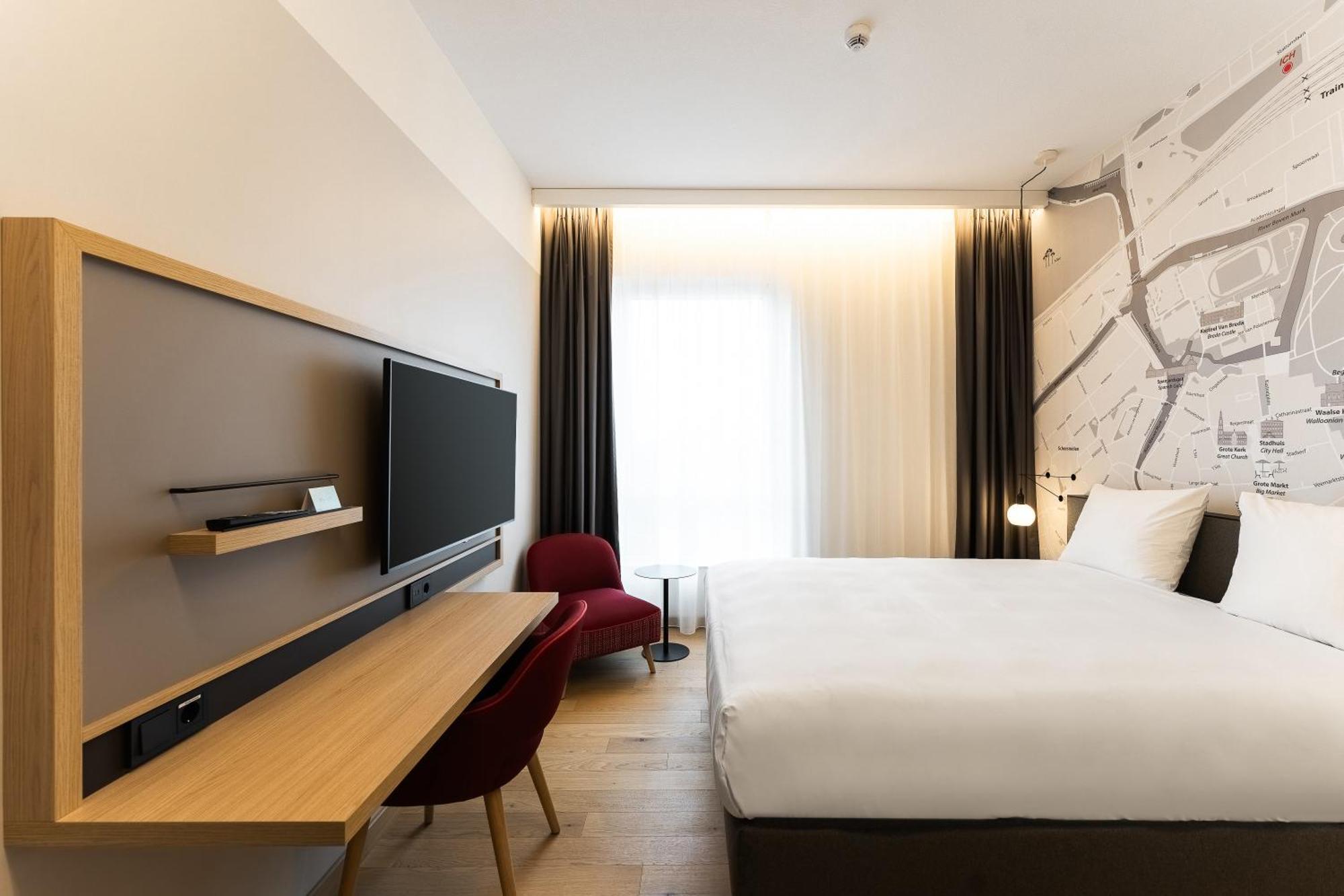 Intercityhotel Breda Bagian luar foto